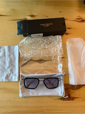 TONY STARK IRON MAN EDITH GLASSES NIB MARVEL